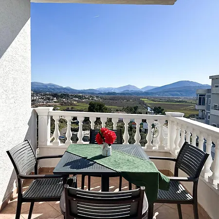 Parid Appartments 公寓 *