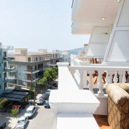 Parid Appartments 公寓 *