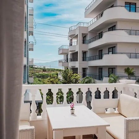 Parid Διαμέρισμα Σαράντα