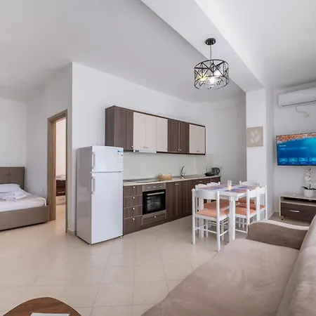 Parid Σαράντα