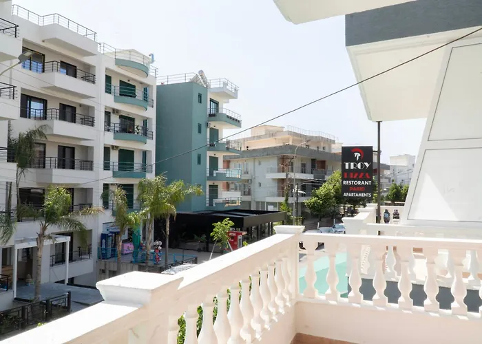 Parid Appartments 公寓 *