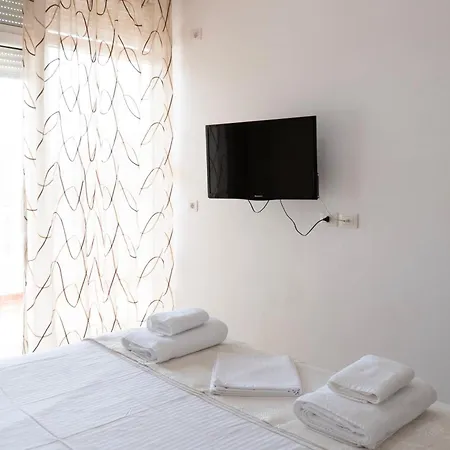 Parid Appartments *
